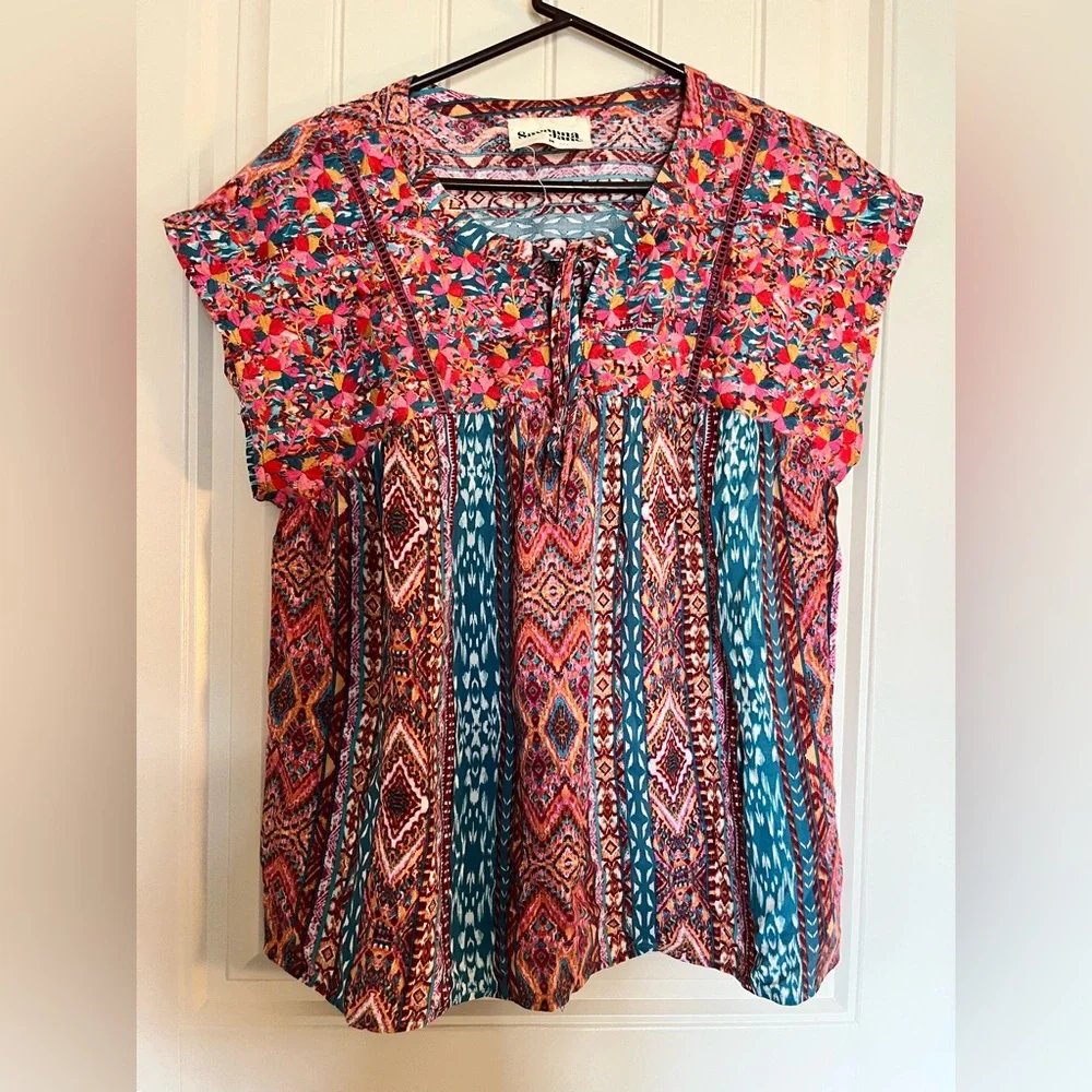 Fun embroidered Savanna Jane top size M. - Picture 1 of 2